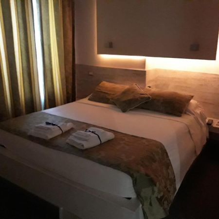 Relais San Pietro Hotel Rome Exterior photo