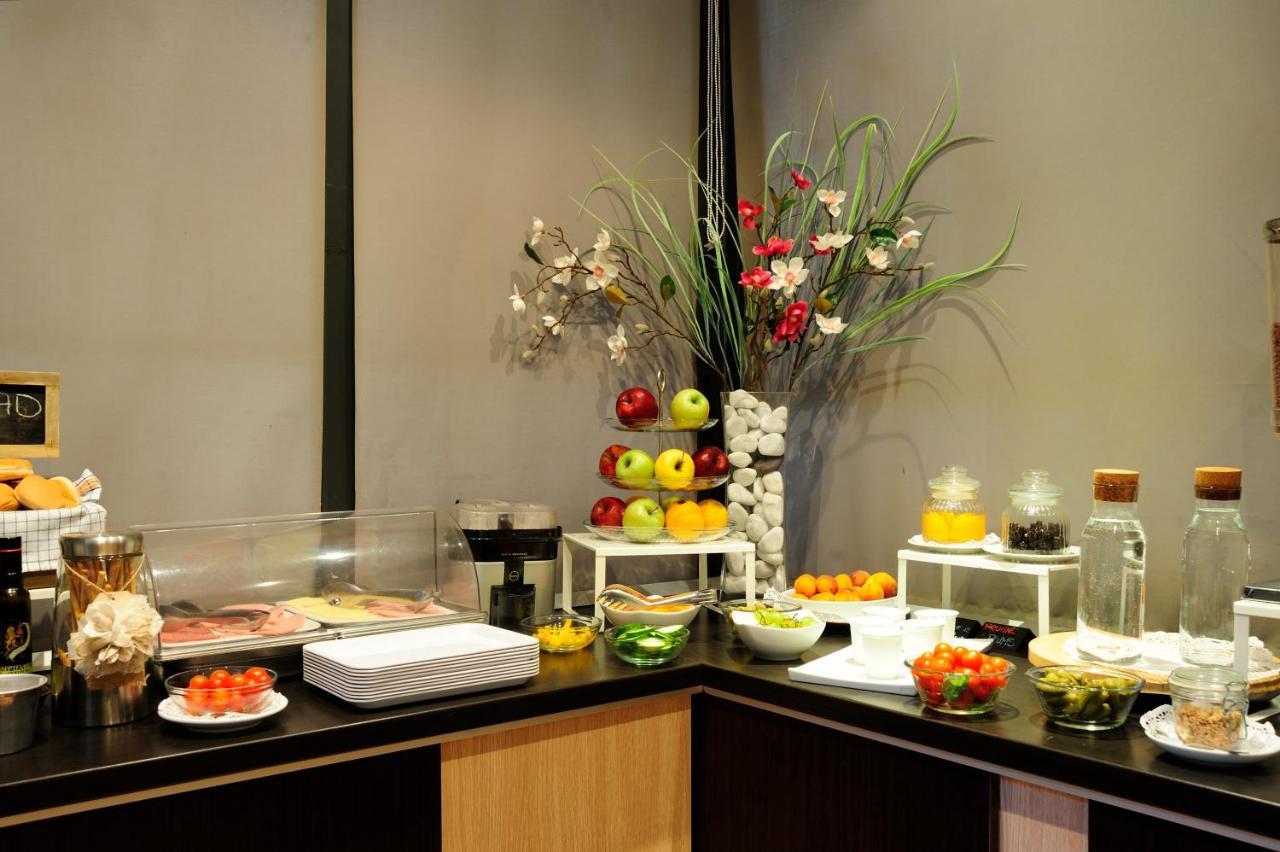 Relais San Pietro Hotel Rome Exterior photo