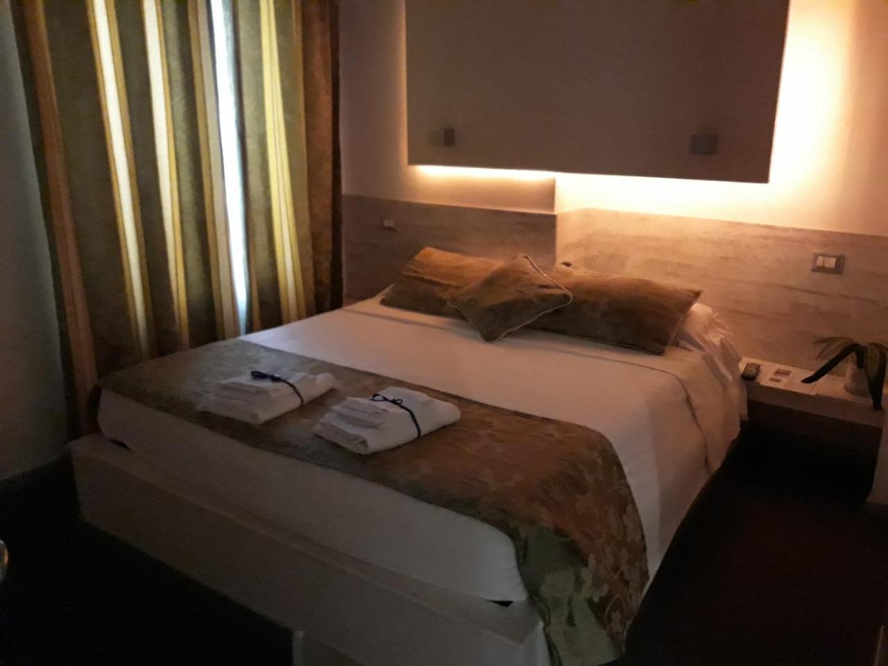 Relais San Pietro Hotel Rome Exterior photo